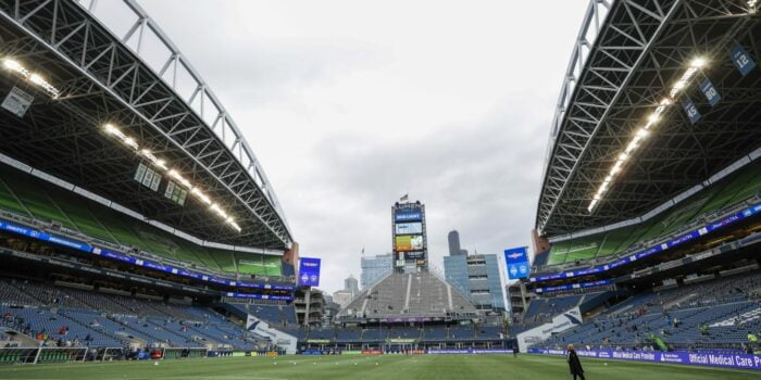 Seattle Sounders mengontrak kiper Jacob Castro ke kontrak homegrown