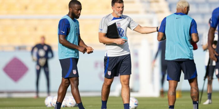 US Soccer menunjuk Anthony Hudson sebagai pelatih kepala USMNT untuk kamp Januari