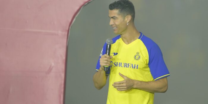 Mengapa debut Cristiano Ronaldo di Al Nassr ditunda