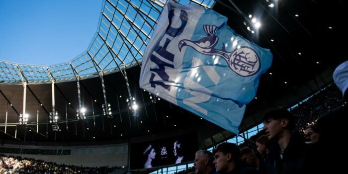 Video & lirik lagu Spurs