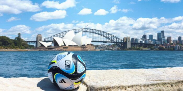 FIFA meluncurkan bola pertandingan adidas resmi untuk Piala Dunia Wanita 2023