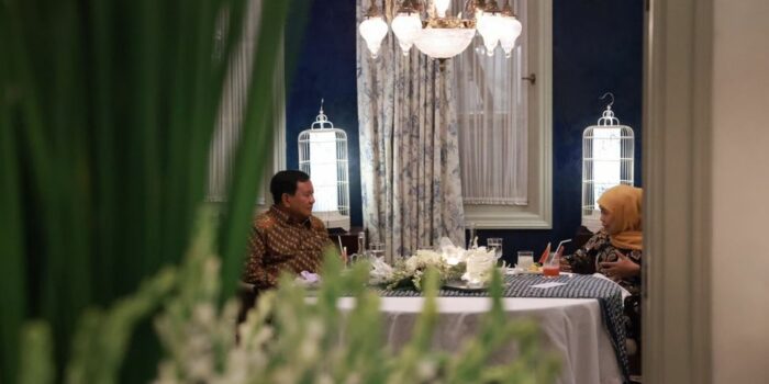 Ciee..! Prabowo dan Khofifah Dinner Bareng di Surabaya, Bahas Pilpres Kah?