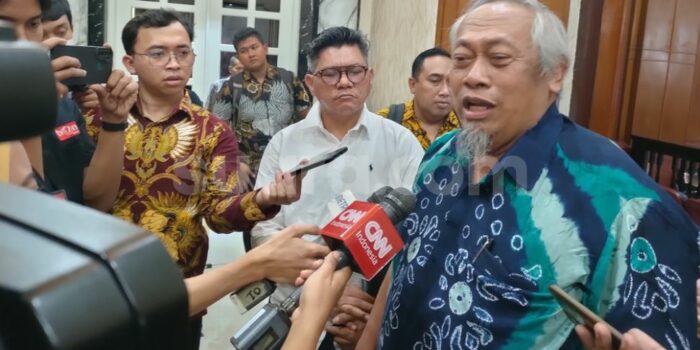 Berikan Keterangan di Sidang Kasus Kanjuruhan, Dosen UGM Ini Beri Hormat Pada Polisi yang Bertugas Pada Waktu Itu