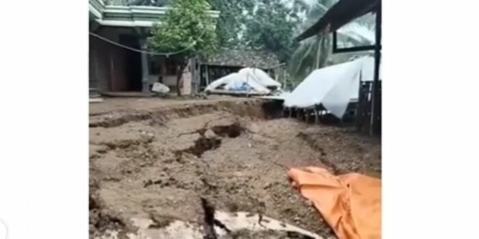 Seram! Video Rekahan Tanah yang Sebabkan Ratusan Warga Ponorogo Mengungsi