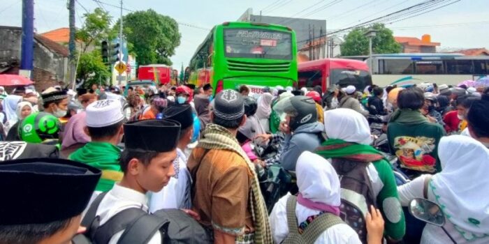 Kawasan Sidoarjo Kota Macet Total Dampak Resepsi Satu Abad NU