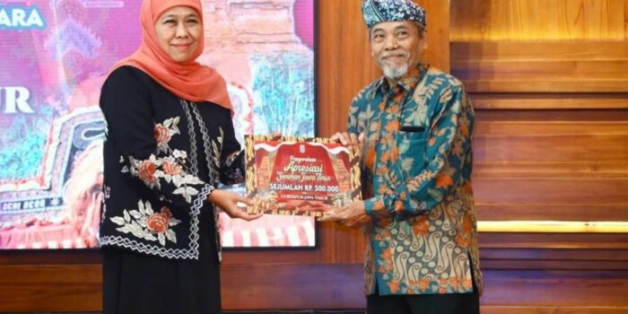 Gubernur Khofifah Beri Apresiasi 1.000 Seniman dan 240 Juru Pelihara Cagar Budaya Jatim