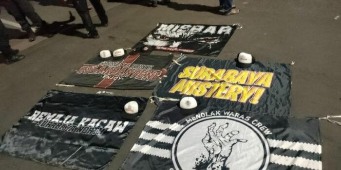 Bergaya Takbir Keliling, Belasan Gangster Konvoi Sambil Nyalakan Flare Bikin Resah Warga – Berita Jatim