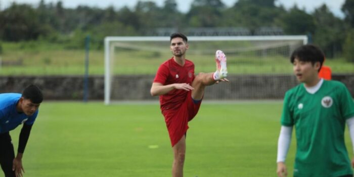 Duh! Sandy Walsh Dikabarkan Alami Cedera Saat Pemusatan Latihan Timnas Indonesia di Surabaya