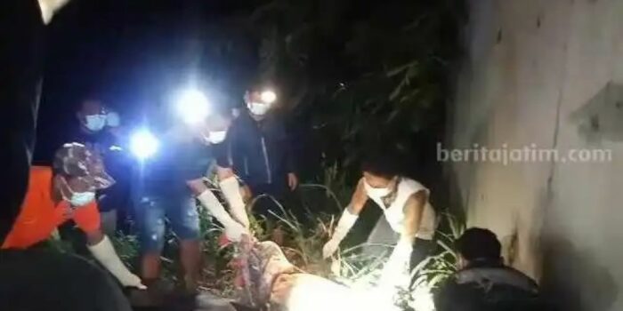 Mayat Terbungkus Karpet di Bawah Jembatan Tol Ngawi-Solo Bikin Geger, Polisi Selidiki