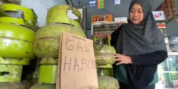 Warga di Blitar, Kediri, Batu Hingga Banyuwangi Mengeluh Sulitnya Mencari LPG 3 Kg