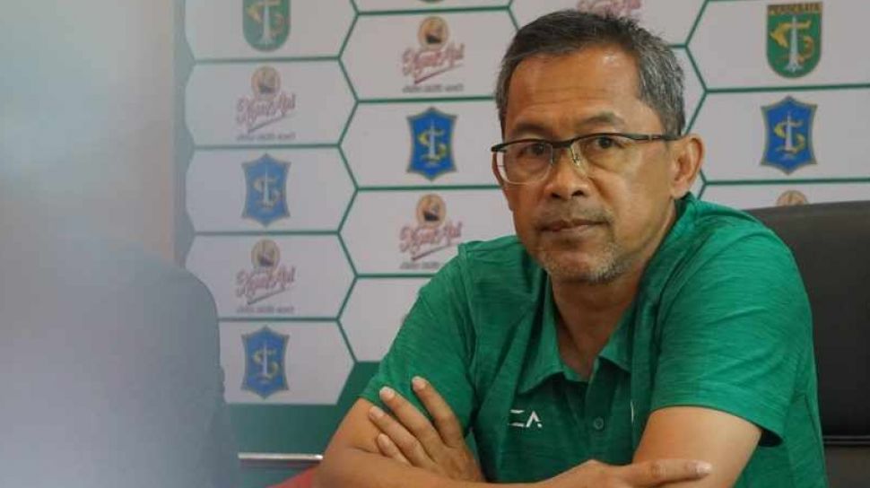 Aji Santoso Beberkan Penyebab Kekalahan Persebaya dari PSIS Semarang