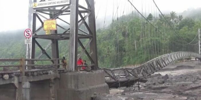 Bencana Banjir Lahar Dingin Lumajang, 393 Orang Mengungsi