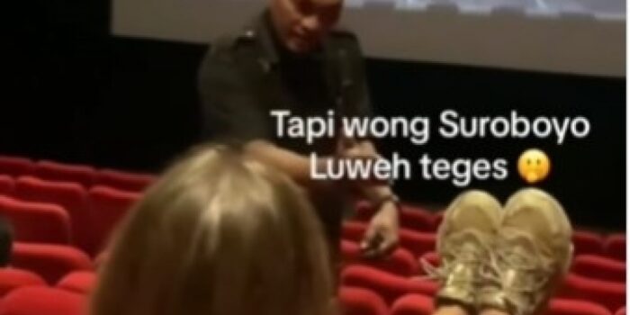 Gak Sopan! Bule Kena Tegur Gegara Naikin Kaki di Kursi Bioskop di Surabaya – Berita Jatim