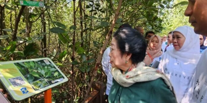 Disinggung Megawati Soekarnoputri Mengenai Jalan Politik, Khofifah: Beliau Sedang Cerita Demokrasi – Berita Jatim