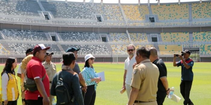 FIFA Kembali Cek Stadion GBT, PSSI Jatim: H-14 Piala Dunia U-17 2023 Harus Steril