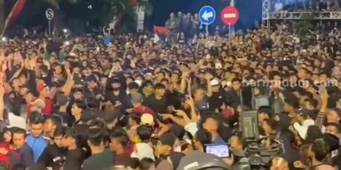 Duh! Sejumlah Pesilat Ditangkap Karena Bikin Ricuh di Konser Happy Asmara di Trenggalek