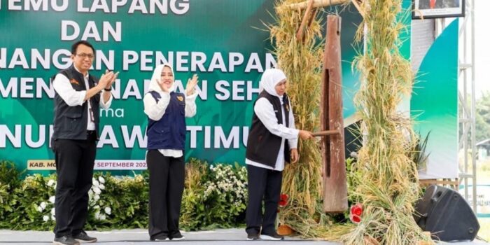 Buka Pencanangan Penerapan MTS, Gubernur Khofifah: Program Ini Bisa Meminimalisir Penggunaan Pupuk Kimia hingga 50%