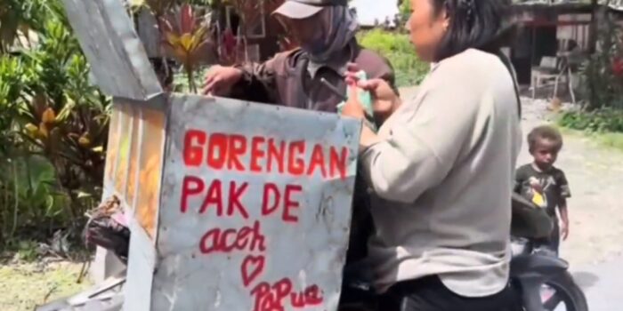 Pria Asal Probolinggo Jualan Gorengan di Pedalaman Papua, Pendapatan Per Hari Lampaui PNS – Berita Jatim