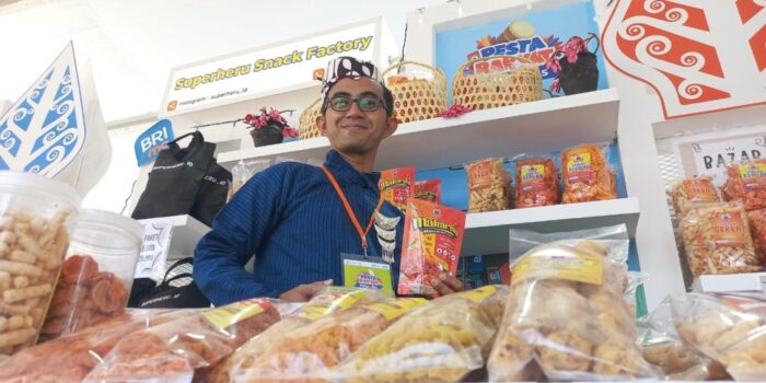 UMKM Pesta Rakyat Simpedes BRI Ini Sukses Jadi Produsen Snack di Jawa Timur Usai Dapat Modal & Inkubasi Bisnis – Berita Jatim