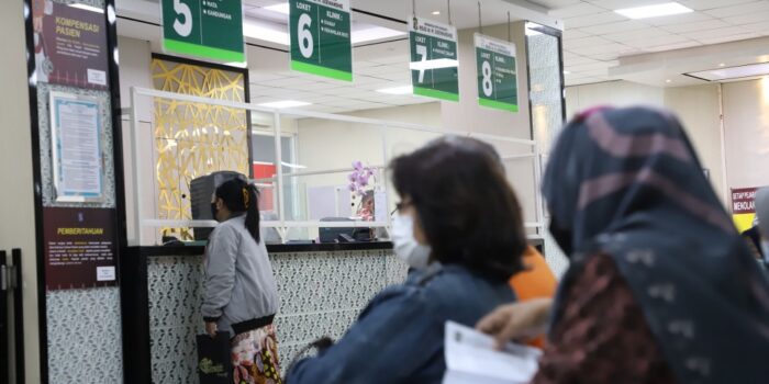 Pelaku Pencurian Limbah Medis RSUD dr Soewandhie Diamankan, Polisi Dalami Modusnya – Berita Jatim