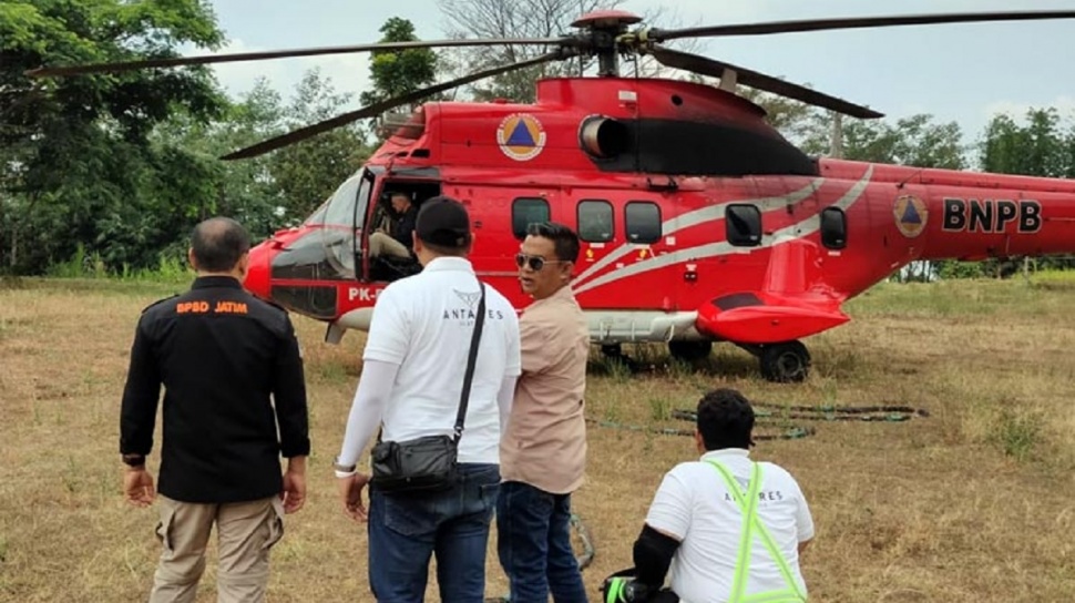 Kebakaran Gunung Arjuno Belum Juga Padam, BNPB Kirim Helikopter Tambahan