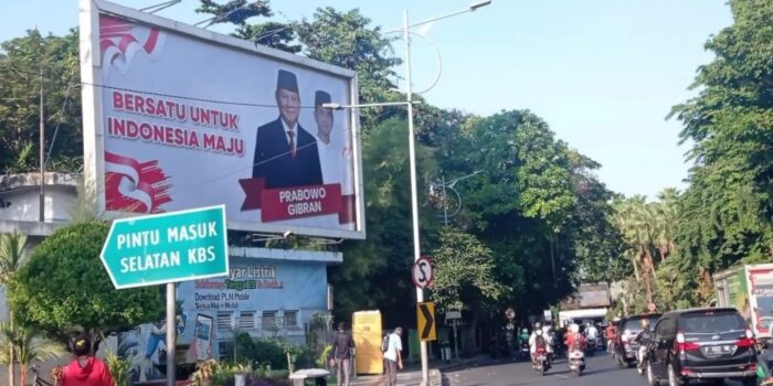 Baliho Prabowo-Gibran Ada di Surabaya, Gerindra Jatim Sebut Tak Pernah Memasangnya