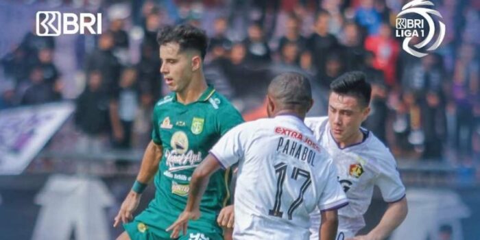 Persebaya Hancur Lebur di Kandang Persik, Josep Gombau Sebut Semua Berubah di Babak Kedua