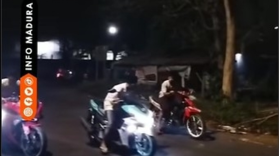 Balap Liar Berujung Celaka, Pemuda di Bangkalan Tabrak Mobil dari Belakang Usai Atraksi Standing