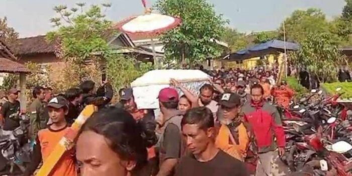 Kabar Duka dari Gunung Lawu, Seorang Relawan Pemadam Karhutla Meninggal Dunia