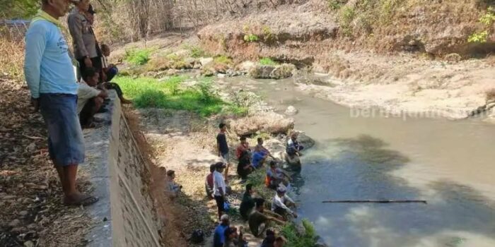 Mencari Pasir Berujung Petaka, Ini Kronologi Lengkap Tenggelamnya Guru dan 2 Siswa di Magetan – Berita Jatim