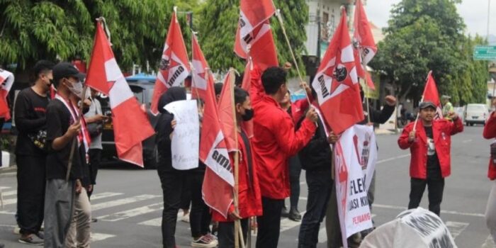 GMNI Trenggalek Beri Catatan Kinerja Bupati: Banyak Sektor Perlu Perbaikan