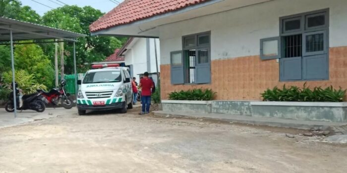 Suasana Menegangkan Detik-detik Siswi SMA Negeri di Sampang Melahirkan dalam Kelas