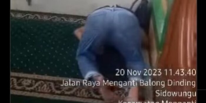 MasyaAllah, Pria di Gresik Meninggal dalam Posisi Sujud saat Salat Bikin Warganet Iri