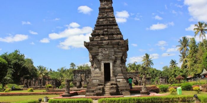Sejarah Kerajaan Kediri: Letak, Peninggalan, dan Penyebab Runtuhnya – Sejarah