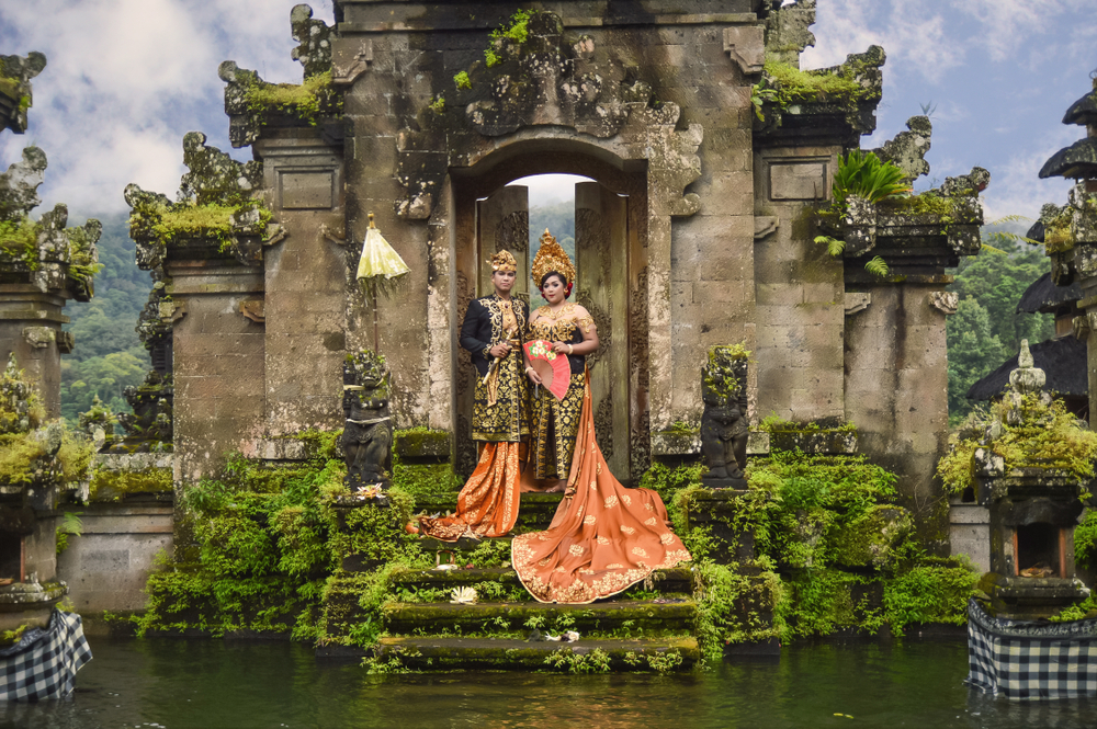 Tempat prewedding di Danau Tamblingan, Bali