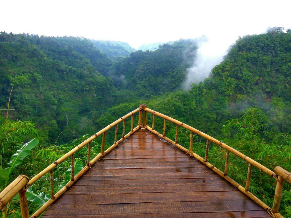 Tempat Wisata Di Bali Selain Pantai : Antungan Jagem