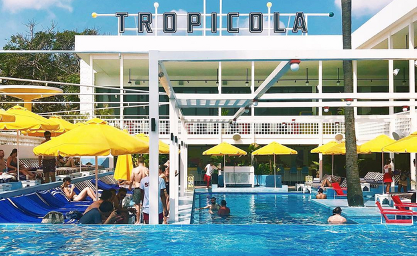 Klub Pantai Tropicola Bali