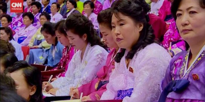 Berita Kim Jong Un Minta Perempuan Korut Punya Banyak Anak