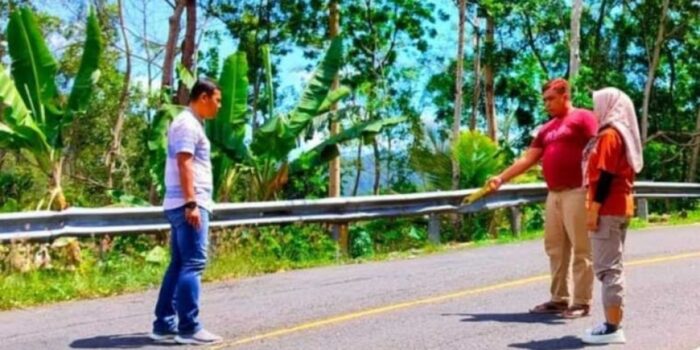 Anggota Panwaslu di Trenggalek Dibegal Saat Tertibkan APK, Polisi Kantongi Identitas Pelaku – Berita Jatim