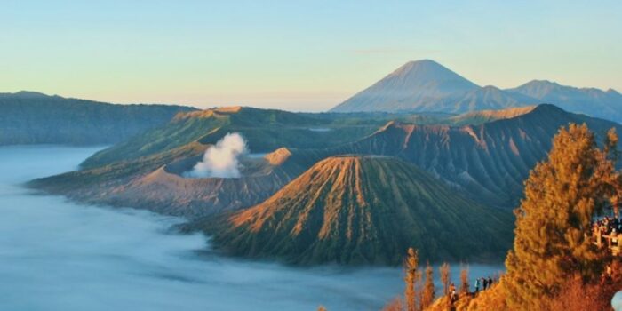Viral! Bocah Gemoy Nangis Sesegukan saat Lihat Bukit Teletubbies di Bromo, Ternyata Ini Alasannya – Berita Jatim