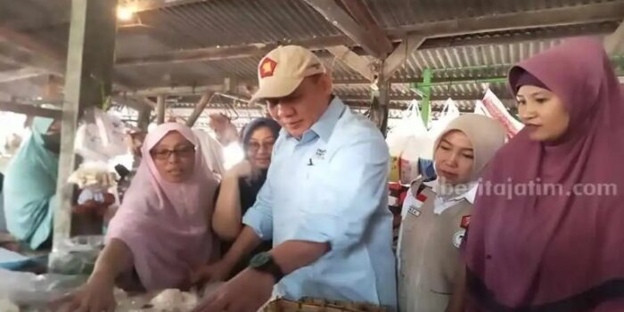 TKD Jatim Prabowo-Gibran Sorot Infrastruktur Pasar Sidokerto yang Kurang Layak