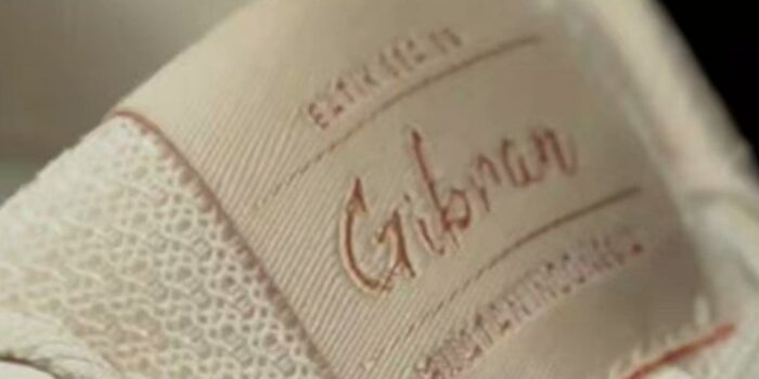 Dianggap Representatif Anak Muda, Gibran Pakai Sneaker Merek Sendiri di Debat Cawapres? – Berita Jatim