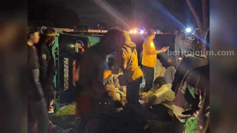 Pulang dari Yogyakarta, Bus Rombongan Sekolah Asal Sidoarjo Kecelakaan di Tol Ngawi