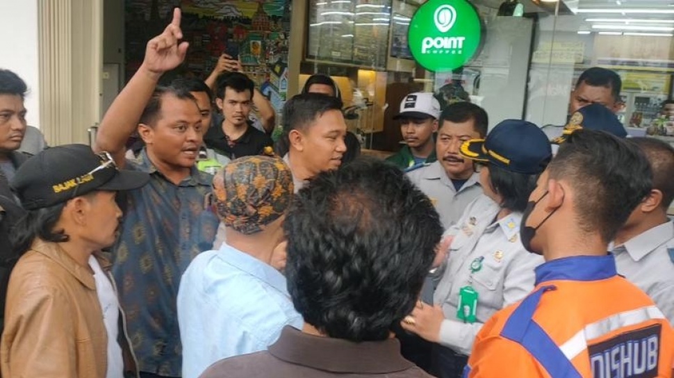 Tolak Sosialisasi Penggunaan QRIS, Paguyuban Jukir Surabaya Bersitegang dengan Dishub