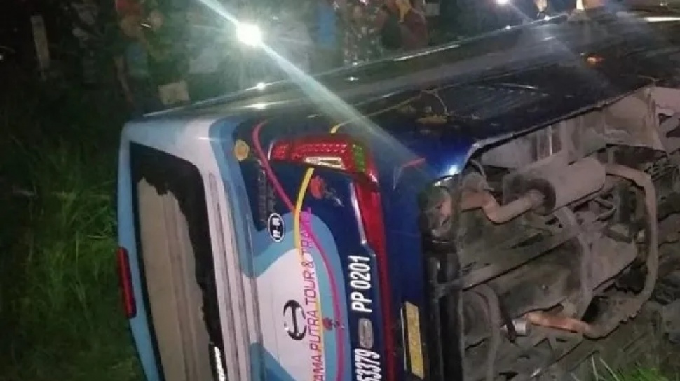 Satu Guru Meninggal, Ini Kronologi Kecelakaan Bus Rombongan SMAN 1 Sidoarjo di Tol Ngawi
