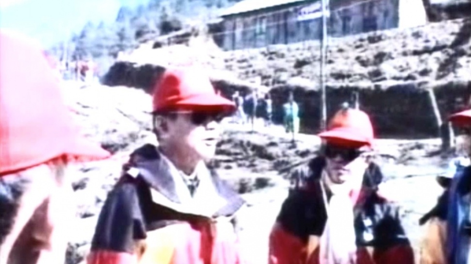 Saat Prabowo Tugaskan Arek Malang Teriakkan Takbir dan Kibarkan Merah Putih di Puncak Everest