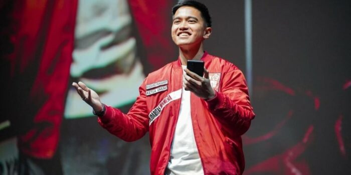 Kaesang Pelesetin PSI Jadi Pecinta Samsul Indonesia, Warganet Salfok Sama Sosok di Foto – Berita Jatim