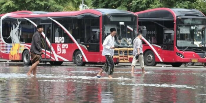 Warga Surabaya Diminta Waspada, Debit Air Sungai Lamong Posisi Awas