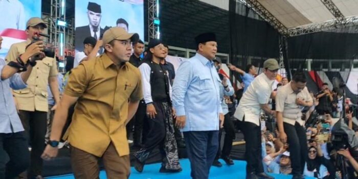 Prabowo Sentil Ucapan Ahok Ihwal Jokowi Tak Bisa Kerja: Sorry Ye