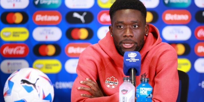 Alphonso Davies ditanyai tentang spekulasi transfer Real Madrid